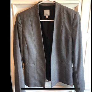 Halogen Size 4 gray flat front blazer